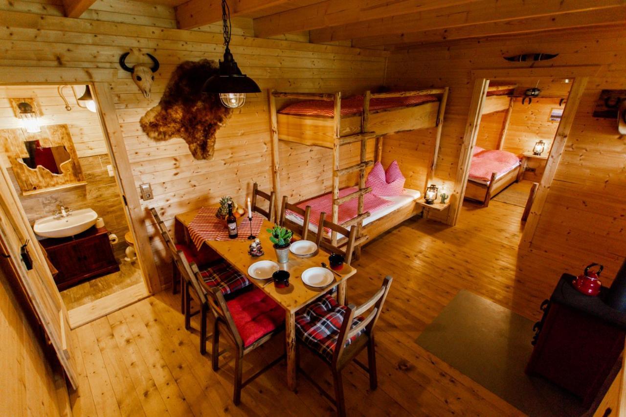 Horse Lake Ranch Neuendorf  Екстериор снимка